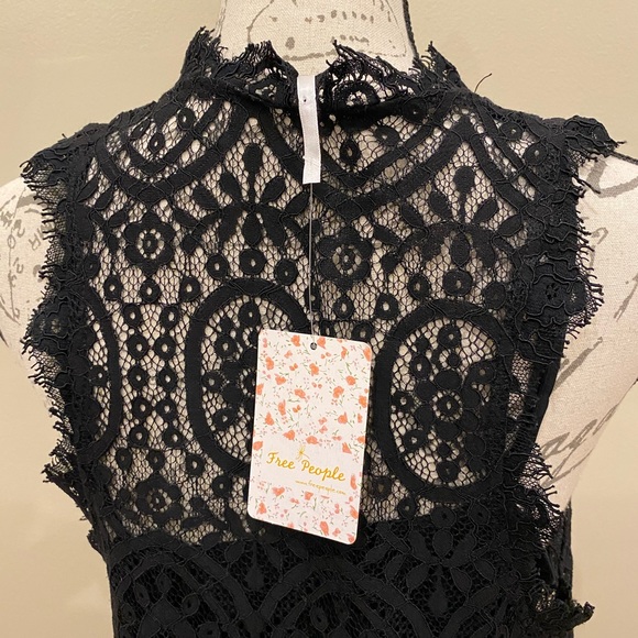 Free People Women’s Heart in Two Lace Mid Dress - Picture 7 of 11